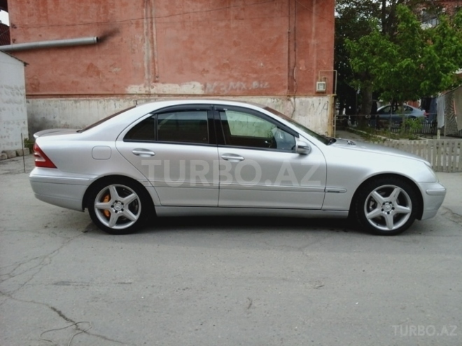 Mercedes C 240 2000, 250,000 km - 2.6 l - Bakı