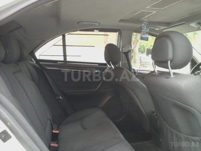 Mercedes C 240 2000, 250,000 km - 2.6 l - Bakı