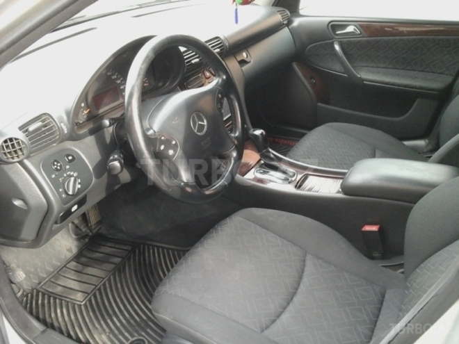 Mercedes C 240 2000, 250,000 km - 2.6 l - Bakı