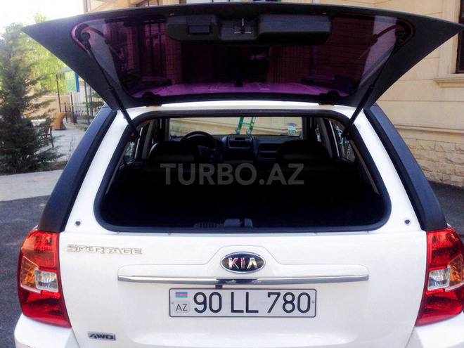 Kia Sportage 2010, 135,000 km - 2.0 l - Bakı