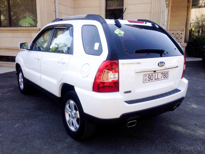 Kia Sportage 2010, 135,000 km - 2.0 l - Bakı