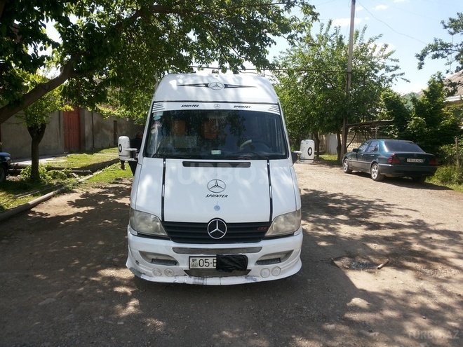Mercedes Sprinter 313 2001, 12,500 km - 2.2 л - Qazax