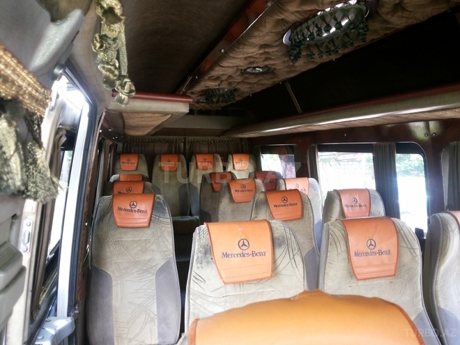 Mercedes Sprinter 313 2001, 12,500 km - 2.2 л - Qazax