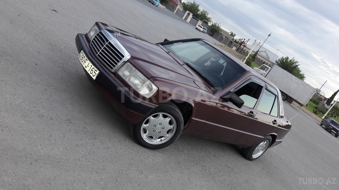 Mercedes 190 1992, 155 km - 2.0 л - Bərdə