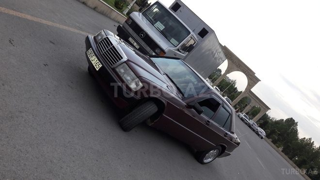 Mercedes 190 1992, 155 km - 2.0 л - Bərdə