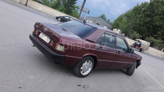 Mercedes 190 1992, 155 km - 2.0 л - Bərdə