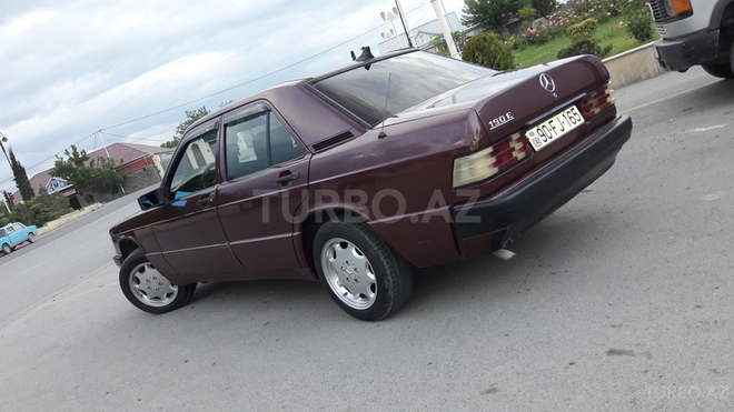Mercedes 190 1992, 155 km - 2.0 л - Bərdə