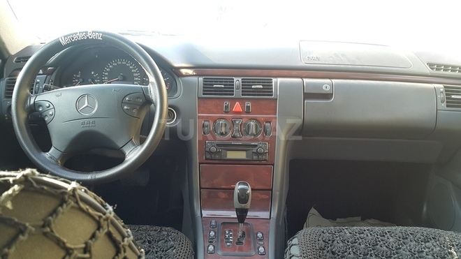 Mercedes E 220 2002, 223,000 km - 2.2 l - Sumqayıt