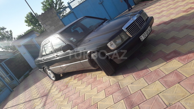 Mercedes 190 1992, 321 km - 1.8 l - Bərdə