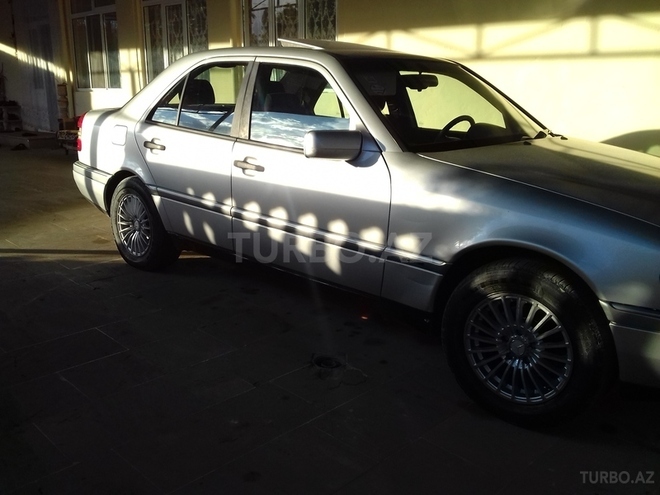 Mercedes C 180 1996, 251,000 km - 1.8 л - Gəncə