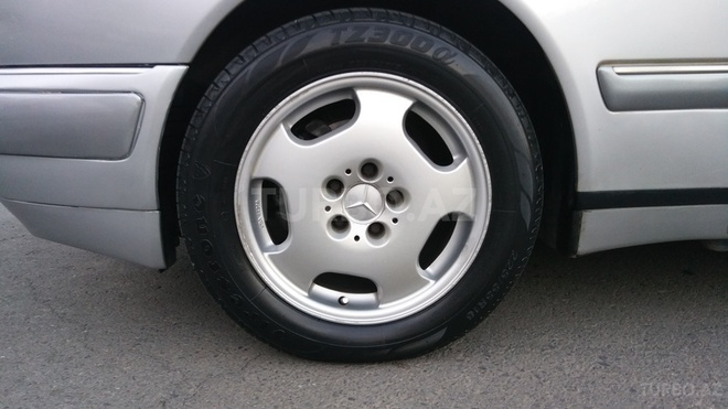 Mercedes E 240 1998, 265,000 km - 2.4 l - Oğuz