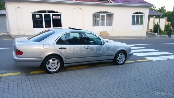 Mercedes E 240 1998, 265,000 km - 2.4 l - Oğuz