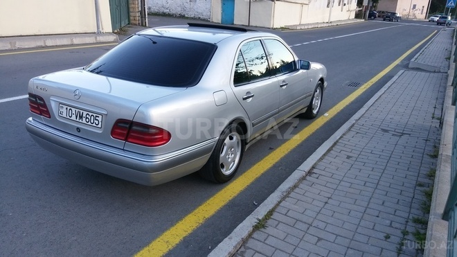 Mercedes E 240 1998, 265,000 km - 2.4 l - Oğuz