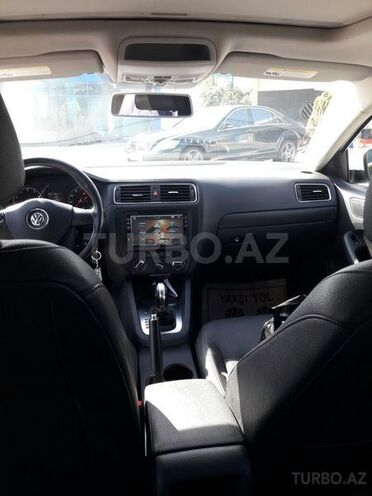 Volkswagen Jetta 2010, 73,000 km - 2.5 l - Bakı