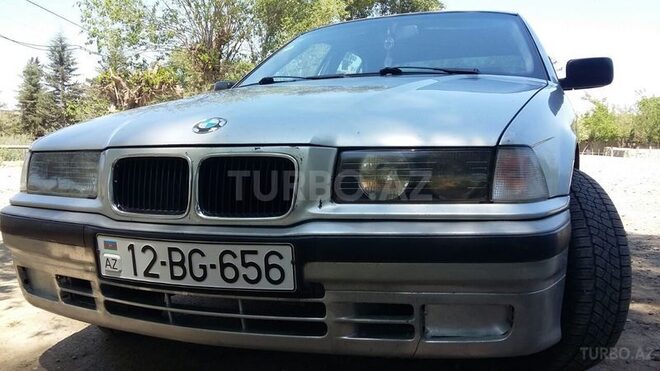 BMW 318 1992, 100,000 km - 1.8 l - Biləsuvar