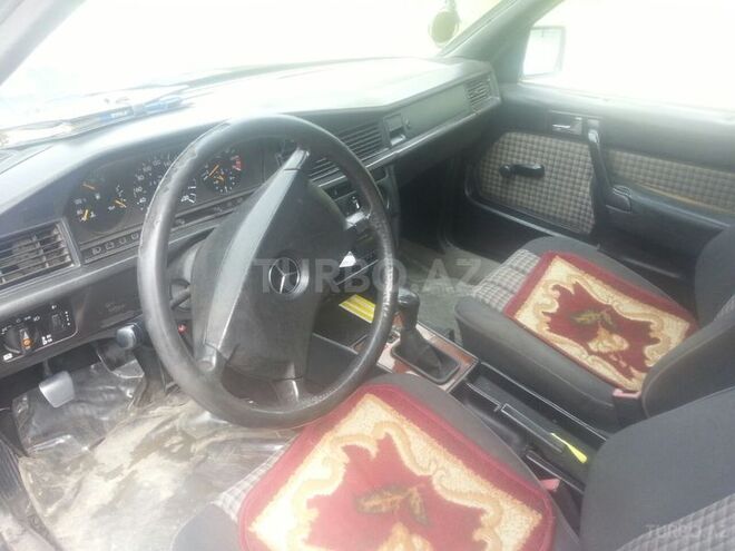 Mercedes 190 1992, 258,547 km - 2.0 l - Şamaxı