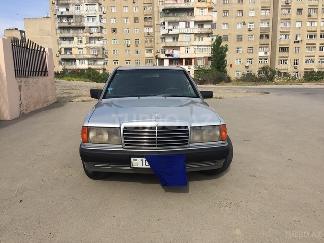 Mercedes 190 1990, 290,000 km - 2.5 l - Bakı