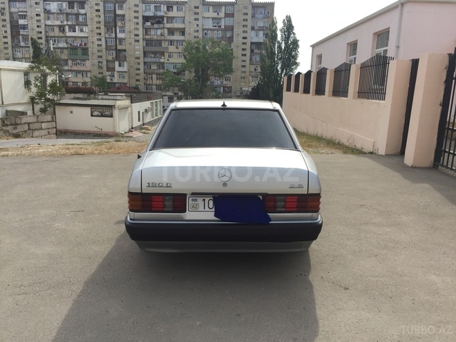Mercedes 190 1990, 290,000 km - 2.5 l - Bakı