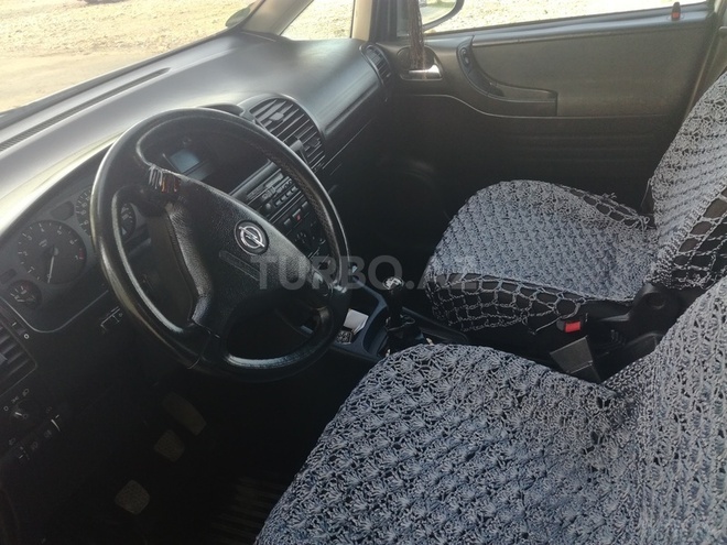 Opel Zafira 2001, 283,000 km - 1.8 л - Xaçmaz