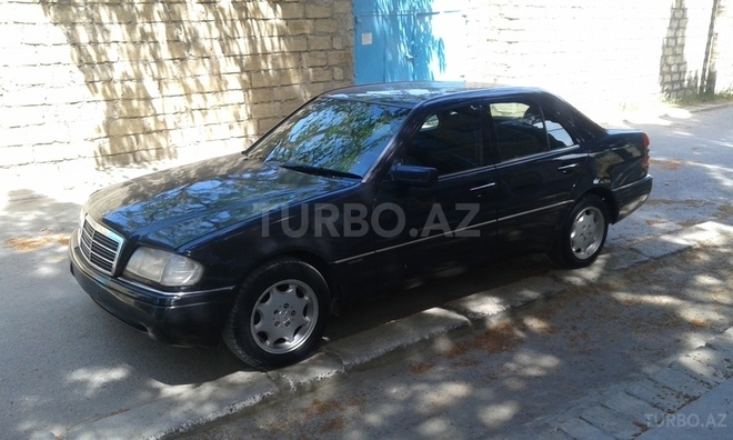 Mercedes C 180 1995, 220,000 km - 1.8 l - Sumqayıt