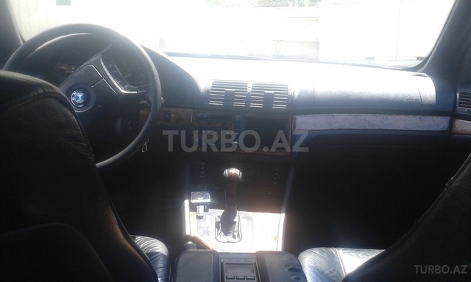 BMW 523 1997, 285,600 km - 2.5 л - Bakı