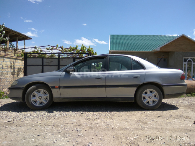 Opel Omega 1995, 200,000 km - 2.0 l - Bakı