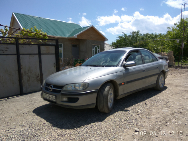 Opel Omega 1995, 200,000 km - 2.0 l - Bakı