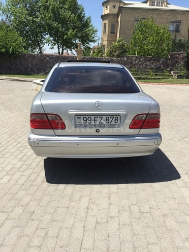 Mercedes E 200 2001, 188,500 km - 2.0 l - Bakı