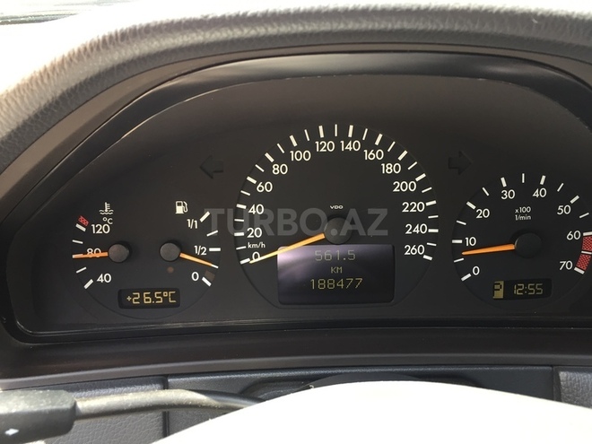 Mercedes E 200 2001, 188,500 km - 2.0 l - Bakı