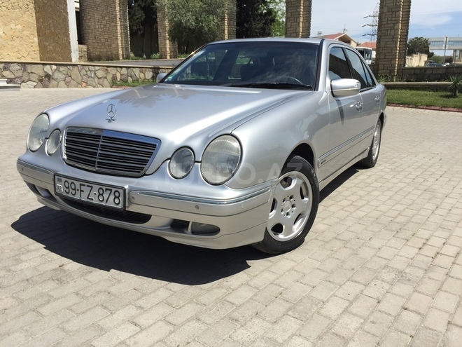 Mercedes E 200 2001, 188,500 km - 2.0 l - Bakı