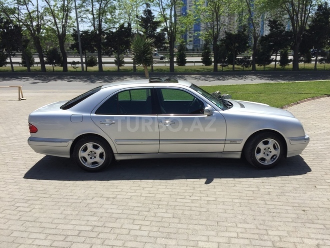 Mercedes E 200 2001, 188,500 km - 2.0 l - Bakı