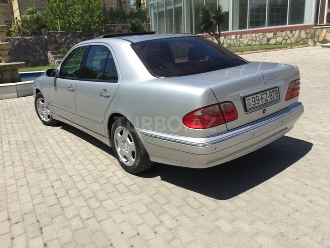 Mercedes E 200 2001, 188,500 km - 2.0 l - Bakı