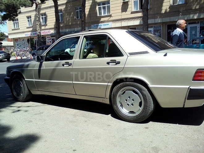 Mercedes 190 1993, 250,000 km - 2.3 l - Bakı