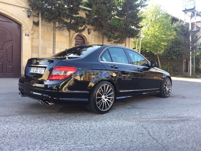 Mercedes C 300 2008, 147,000 km - 3.0 l - Sumqayıt