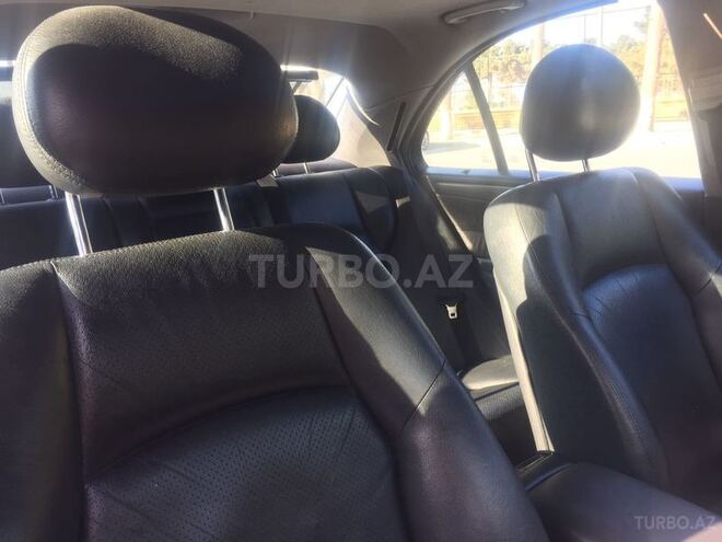 Mercedes C 320 2002, 259,000 km - 3.2 l - Sumqayıt