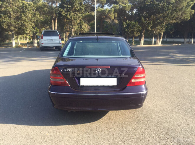 Mercedes C 320 2002, 259,000 km - 3.2 l - Sumqayıt