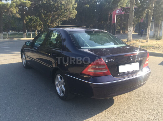 Mercedes C 320 2002, 259,000 km - 3.2 l - Sumqayıt