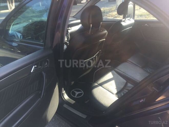 Mercedes C 320 2002, 259,000 km - 3.2 l - Sumqayıt