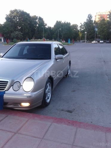 Mercedes E 220 1999, 333,100 km - 2.2 l - Mingəçevir
