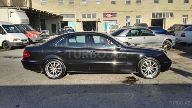 Mercedes E 270 2002, 350,000 km - 2.7 л - Sumqayıt