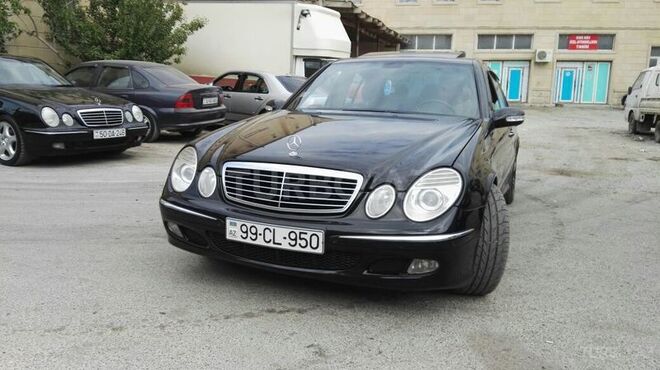 Mercedes E 270 2002, 350,000 km - 2.7 л - Sumqayıt