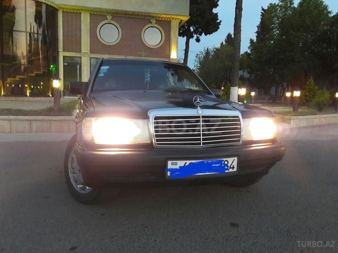 Mercedes 190 1991, 296,000 km - 0.2 l - Lənkəran