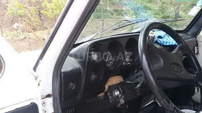 LADA (VAZ) Niva 1988, 30,000 km - 1.6 л - Yardımlı