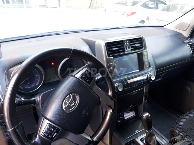 Toyota Prado 2011, 197,000 km - 2.7 л - Bakı