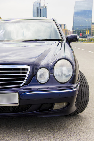 Mercedes E 240 2000, 253,400 km - 2.6 l - Bakı