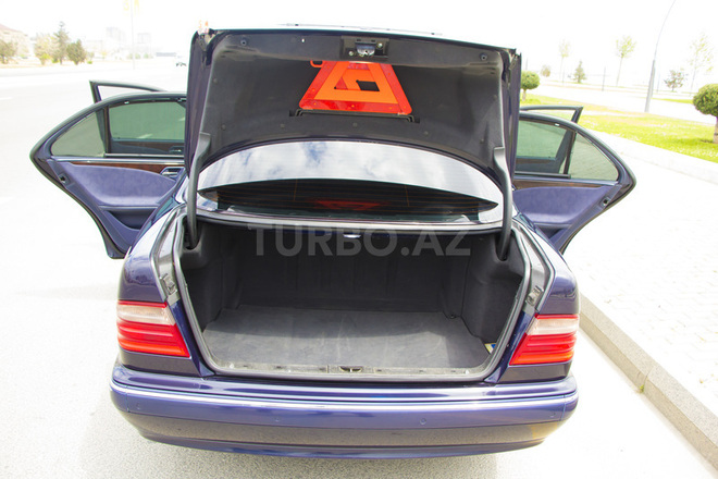 Mercedes E 240 2000, 253,400 km - 2.6 l - Bakı
