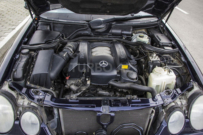 Mercedes E 240 2000, 253,400 km - 2.6 l - Bakı