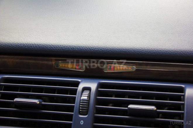Mercedes E 240 2000, 253,400 km - 2.6 l - Bakı