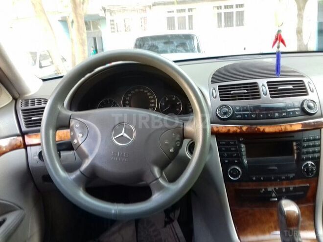 Mercedes E 220 2003, 249,235 km - 2.2 l - Bakı