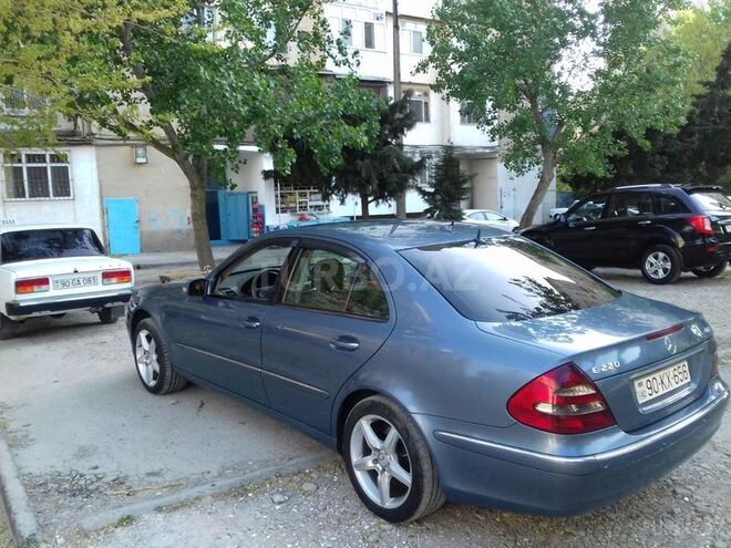 Mercedes E 220 2003, 249,235 km - 2.2 l - Bakı